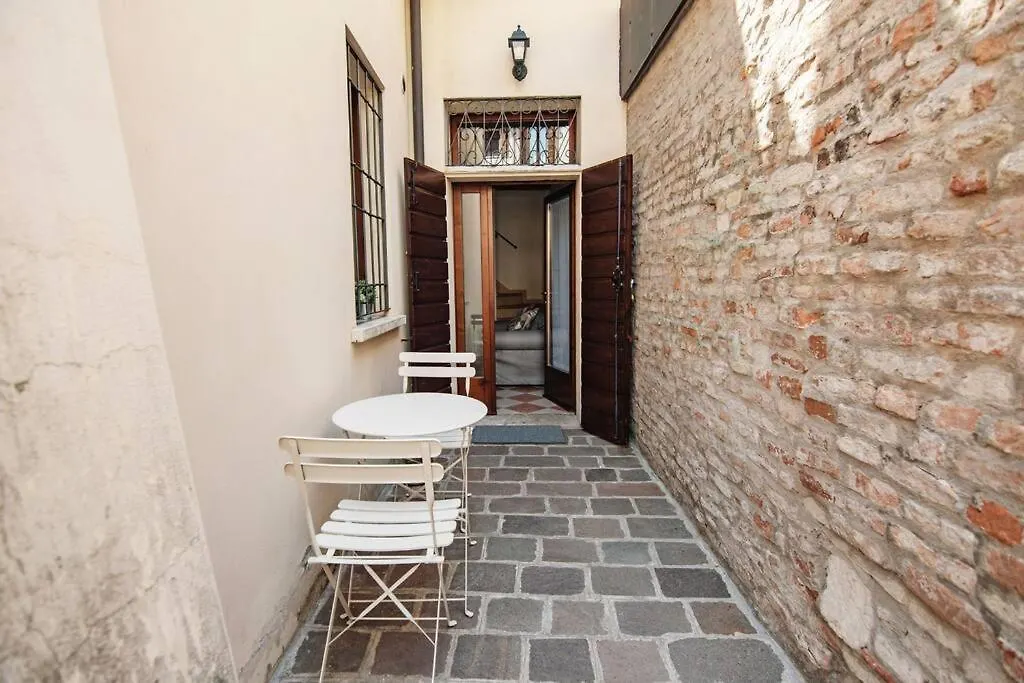 Casa Benzoni Apartment Mantova