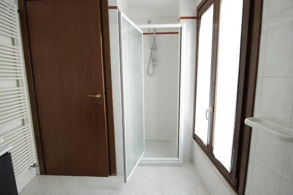 Casa Benzoni Apartment Mantova 0*,